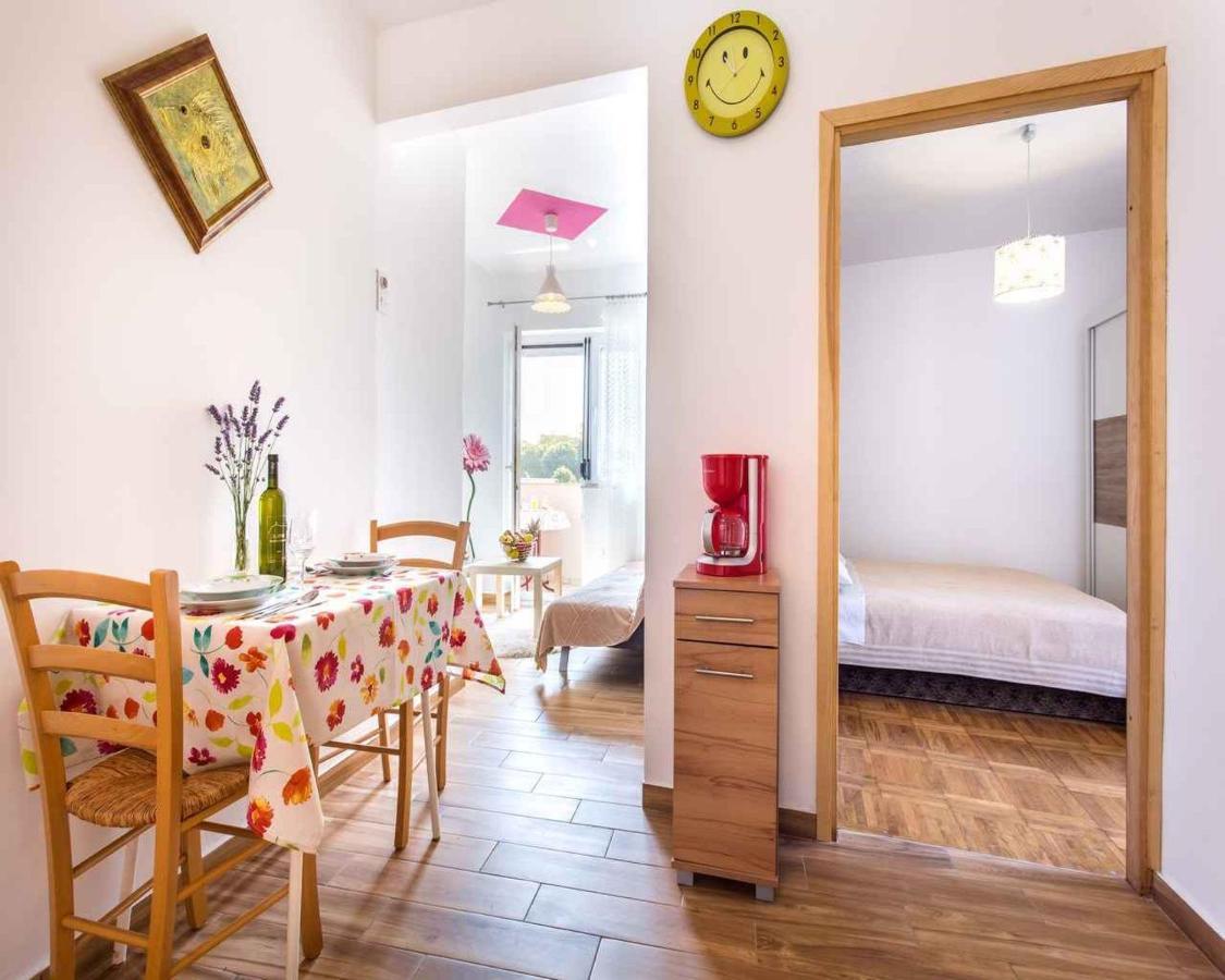 Apartment In Vrbnik/Insel Krk 36873 외부 사진