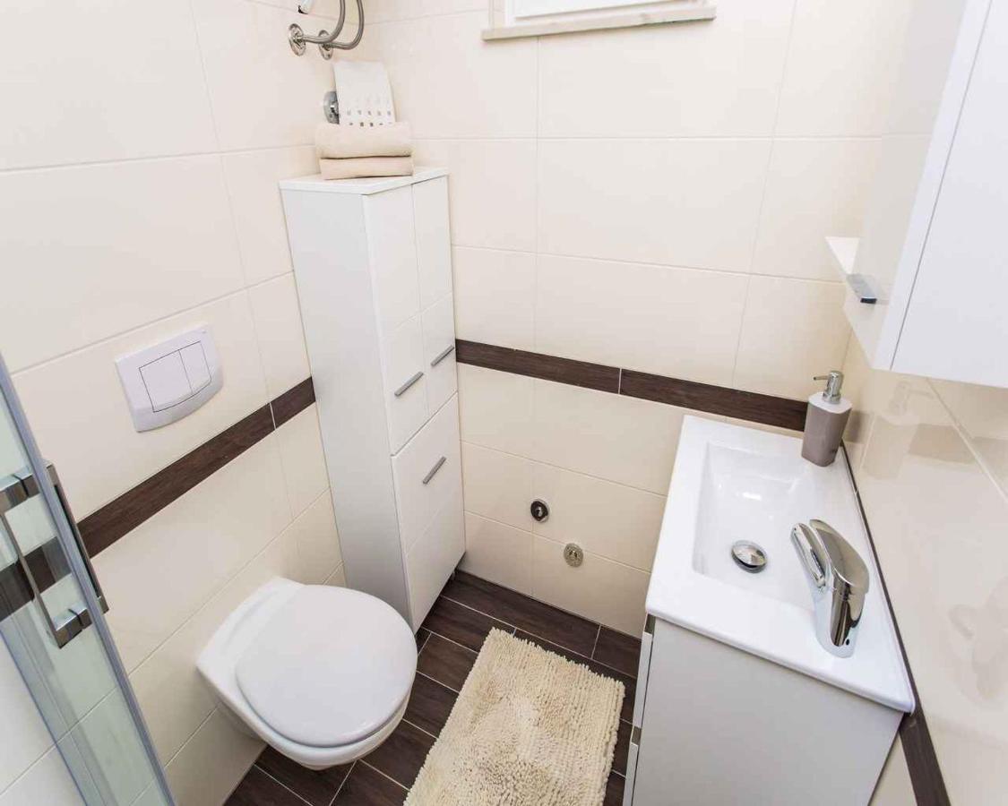Apartment In Vrbnik/Insel Krk 36873 외부 사진