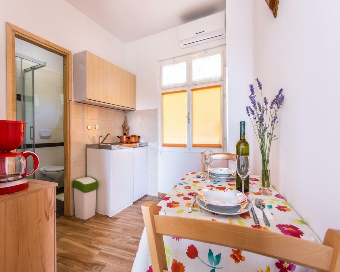 Apartment In Vrbnik/Insel Krk 36873 외부 사진